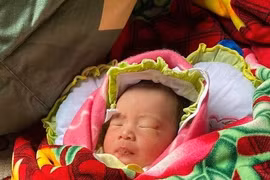 Hà Tĩnh: Xác định được bố bé gái bị bỏ rơi bên miệng cống