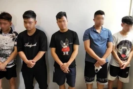 Khởi tố 23 đối tượng chuyên làm giấy tờ giả