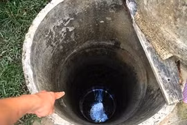 Người đàn ông ngạt khí tử vong dưới giếng sâu