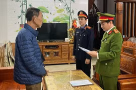 Khởi tố giám đốc mua bán hoá đơn trái phép