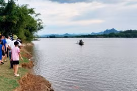 Rủ nhau tắm sông, một học sinh đuối nước thương tâm