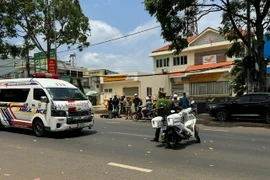 Một nam sinh bị xe cứu thương tông tử vong ở Đắk Lắk