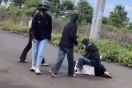 Một nữ sinh ở Đắk Lắk bị nhóm bạn đánh hội đồng