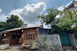 Sàn bê tông quán cà phê đổ sập, một người tử vong thương tâm