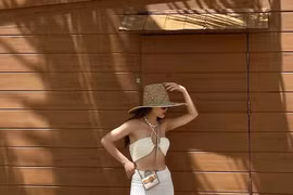 Tham khảo thời trang du lịch trẻ trung của Yến Trang