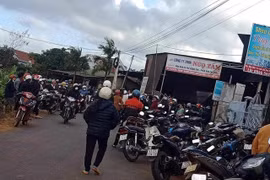 Đại lý cà phê ở Đắk Lắk bị người dân vây kín đòi tiền ký gửi 