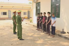 Bắt giữ nhóm thanh, thiếu niên hiếp dâm bé gái 12 tuổi