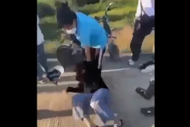 Nữ sinh THCS bị đánh hội đồng phải nhập viện cấp cứu