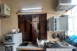 Cận cảnh phòng trọ 3m2 giá 1,8 triệu giữa trung tâm Hà Nội