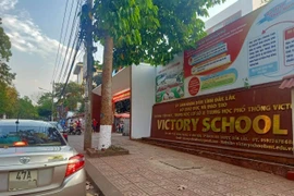 Nữ sinh bị huỷ kết quả trúng tuyển lớp 10, Trường Victory nói gì?