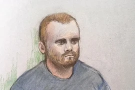 Cuộc sống hiện tại của cậu bé bị đẩy ngã từ tầng 10