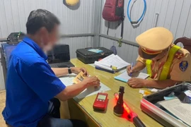 Xử phạt tài xế xe buýt vi phạm nồng độ cồn ở Đắk Nông