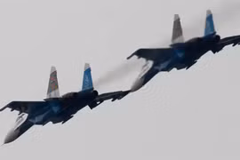 Tiêm kích Nga gặp sự cố, suýt bắn nhầm máy bay Anh