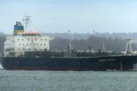 Iran bị cáo buộc tấn công tàu chở dầu Israel trên biển Oman