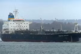 Iran bị cáo buộc tấn công tàu chở dầu Israel trên biển Oman