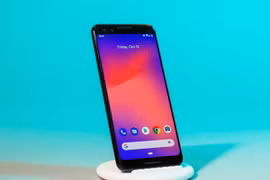 Sai lầm bạn thường mắc khi vệ sinh khiến điện thoại nhanh hỏng