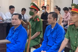 Hai cha con đại gia Thiện Soi lãnh 29 năm tù