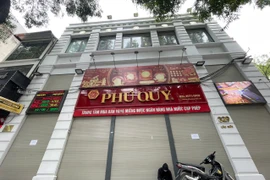 Hà Nội: Vì sao 2 cửa hàng vàng bạc Phú Quý ngừng giao dịch?