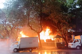 Cháy lớn tại xưởng nhựa ở Khu đô thị Pháp Vân, Hà Nội