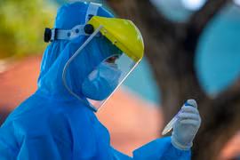 Tối 5/8: Có 3.301 ca mắc COVID-19, riêng Hà Nội 69 ca