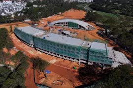 Ai đứng sau Hoàng Gia Đà Lạt xây dựng công trình không phép trên đồi Cù?