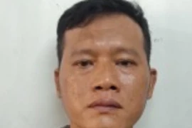 Hai cô gái đạp ngã xe kẻ cướp giật ở TP.HCM