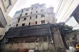 Hà Nội: Cận cảnh công trình “khủng” nghi vi phạm TTXD ở phường Vĩnh Tuy