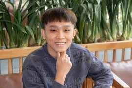 Đại gia hứa trả Hồ Văn Cường 10 tỷ cát xê: Nha khoa Hoàng Hường từng bị thu hồi giấy phép