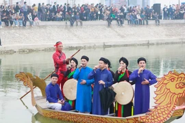 Hát quan họ hội Lim nhận tiền “thướng” phải phù hợp văn hóa