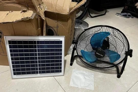 Quạt tích điện từ Trung Quốc ồ ạt tràn về Việt Nam