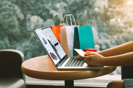 Người Việt chi 800 tỷ đồng mỗi ngày mua hàng online 