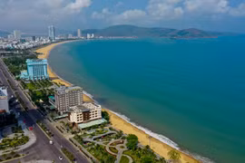 Điểm tên 3 khách sạn hạng sang chắn biển Quy Nhơn phải di dời