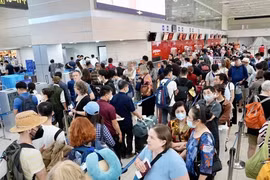 Hàng không giảm giá trước kỳ nghỉ lễ 30/4