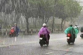 Áp thấp nhiệt đới suy yếu, Bắc Bộ vẫn mưa rất to