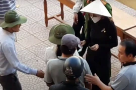 Huế phản hồi hoạt động trao tiền của Thủy Tiên, Hoài Linh