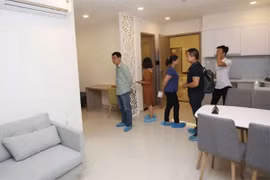 Môi giới thổi giá chung cư cao chót vót, người mua ngao ngán