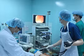 Người đàn ông 3 lần nôn ra máu sau bữa rượu