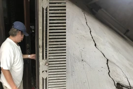 Dự án trụ sở làm việc điện ảnh Quân đội nhân dân thi công gây sụt lún, nứt nhà dân