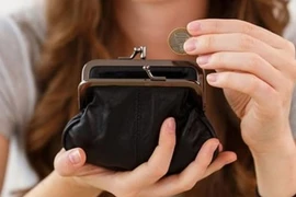 Phụ nữ tiện tay vứt 5 thứ này trong túi xách: Bảo sao suốt ngày phải than nghèo khổ