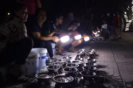 Khám phá phiên chợ đêm chỉ bán 1 loại đặc sản