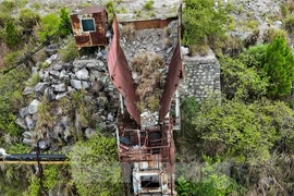 Những cái "bẫy" nguy hiểm tại các mỏ đá ngừng khai thác ở Hà Tĩnh