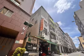 Quán ruột bị đòi mặt bằng, khách chi 14 tỷ mua lại cả toà nhà