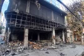 Bộ Công an điều tra vụ cháy phòng trà khiến 6 người chết