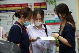 Ngày thứ 2 kỳ thi tốt nghiệp THPT năm 2021: Thí sinh làm bài thi tổ hợp