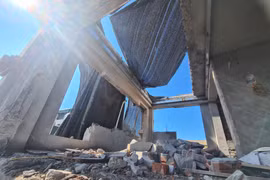 Hà Nội: Tháo dỡ xong phần sai phạm công trình ở phường Vĩnh Tuy