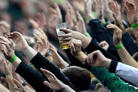 Bia tại World Cup 2022 có giá gần 14 USD nửa lít