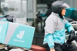 Shipper đồ ăn tiết lộ sốc thu nhập 140 triệu đồng/tháng nếu chăm 'cày'