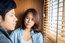 Nhận 50 cây vàng làm phí chia tay từ bố bạn gái, tôi chưa kịp mừng đã khóc thét