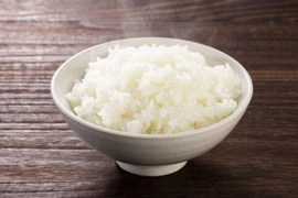 Cơm nguội không có dấu hiệu thiu vẫn có thể gây ngộ độc