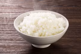 Cơm nguội không có dấu hiệu thiu vẫn có thể gây ngộ độc